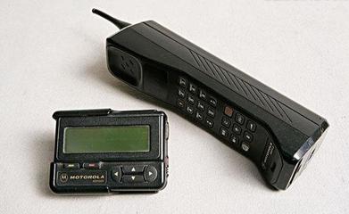 手機發展史 從尋呼機淘汰到功能機落伍，未來趨勢與代理代辦展望